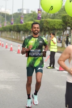 Runner Photo 5610877