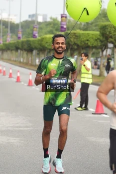 Runner Photo 5610879