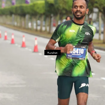 Runner Photo 5610898