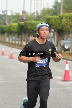 Runner Photo 5610943
