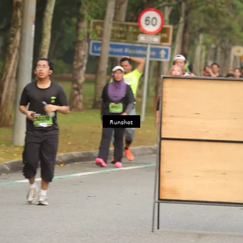 Runner Photo 5611004