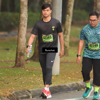 Runner Photo 5611258