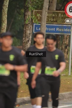 Runner Photo 5611367
