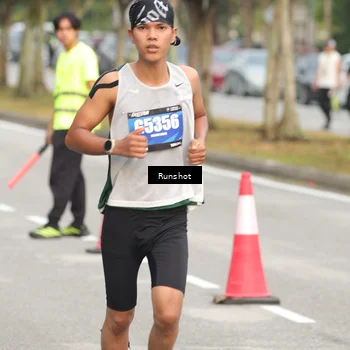 Runner Photo 5611666