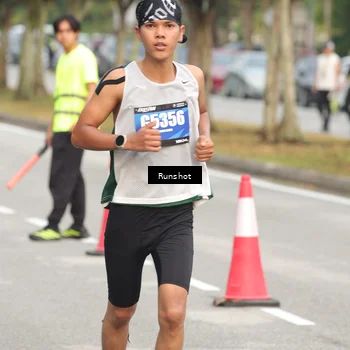 Runner Photo 5611667