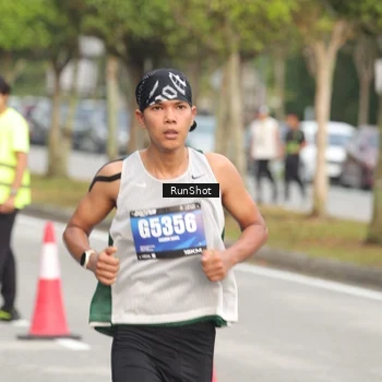 Runner Photo 5611684