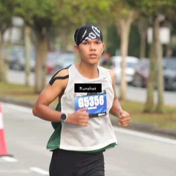 Runner Photo 5611698