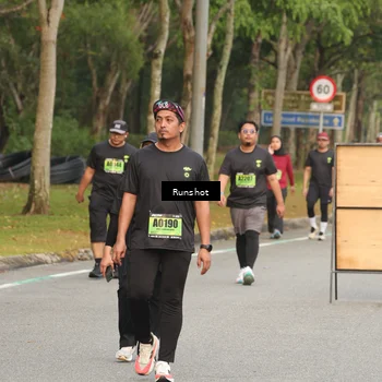 Runner Photo 5611789
