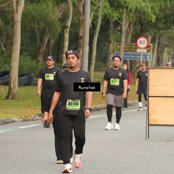 Runner Photo 5611792