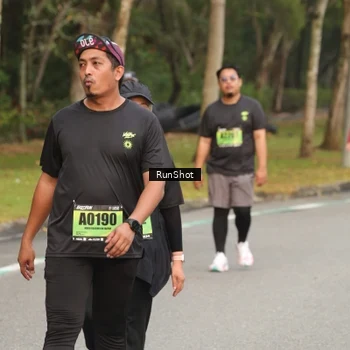 Runner Photo 5611845