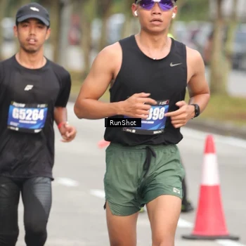 Runner Photo 5612137