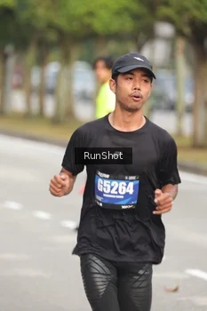 Runner Photo 5612213