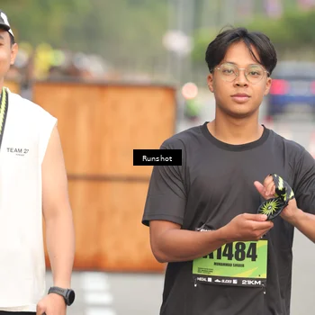 Runner Photo 5612525