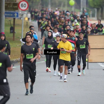 Runner Photo 5612597