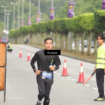 Runner Photo 5612603