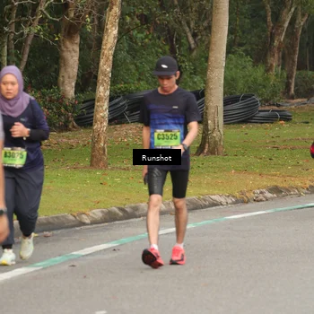 Runner Photo 5613042