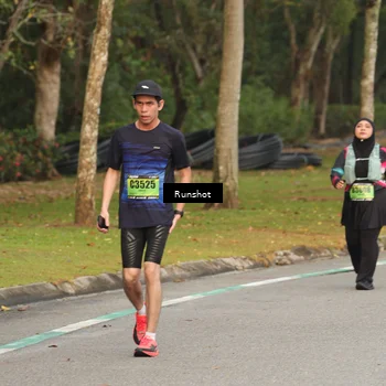 Runner Photo 5613053