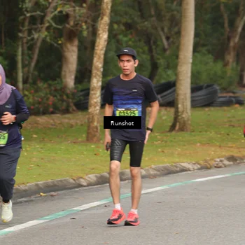 Runner Photo 5613084
