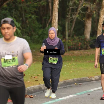 Runner Photo 5613097