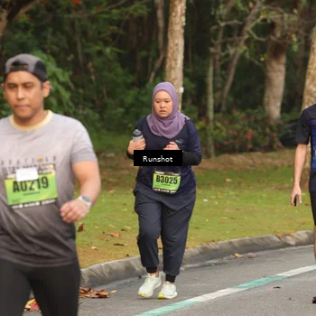 Runner Photo 5613109