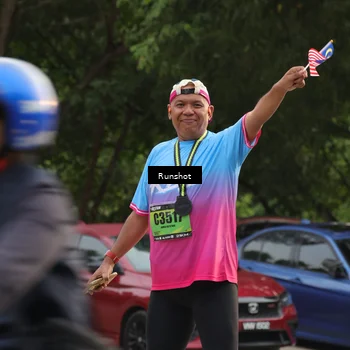 Runner Photo 5613244