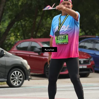Runner Photo 5613281