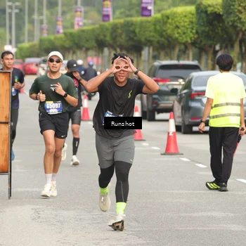 Runner Photo 5613551