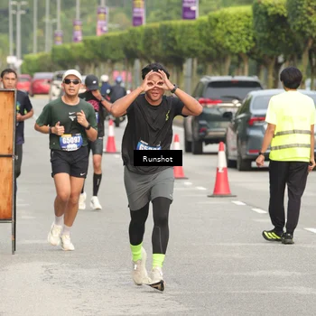 Runner Photo 5613584