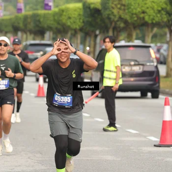 Runner Photo 5613599