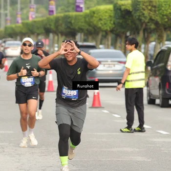 Runner Photo 5613645