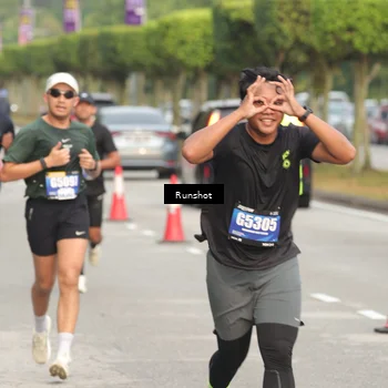 Runner Photo 5613649
