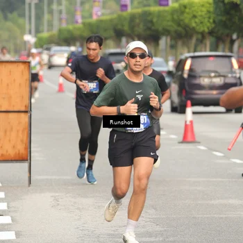 Runner Photo 5613686