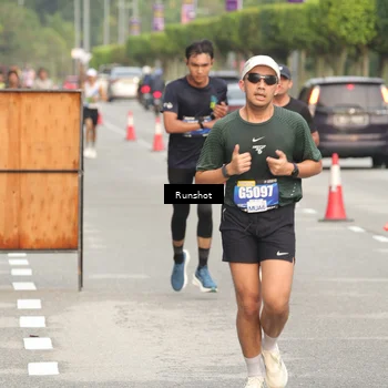 Runner Photo 5613692