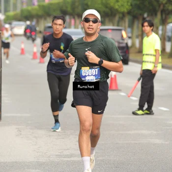 Runner Photo 5613711
