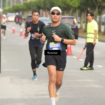 Runner Photo 5613713