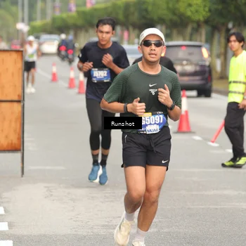 Runner Photo 5613714