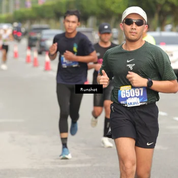Runner Photo 5613775