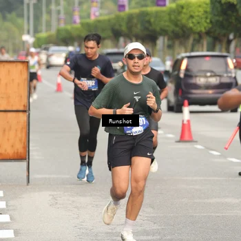 Runner Photo 5613785