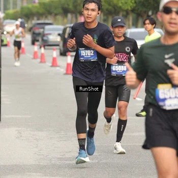 Runner Photo 5613800