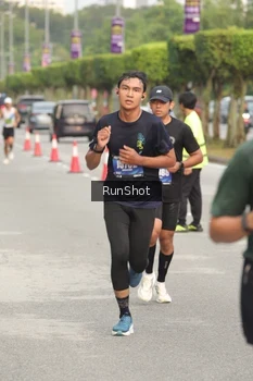 Runner Photo 5613811
