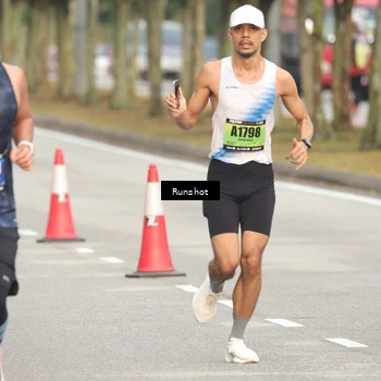 Runner Photo 5614097