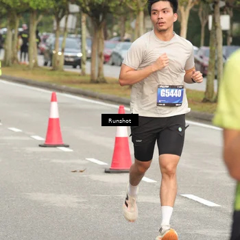 Runner Photo 5614513