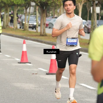 Runner Photo 5614514