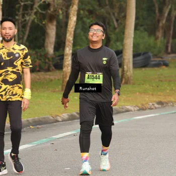 Runner Photo 5614930