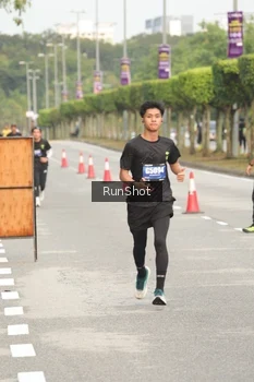 Runner Photo 5615015