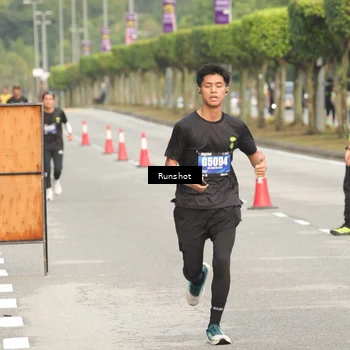 Runner Photo 5615022