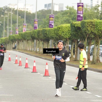 Runner Photo 5615106