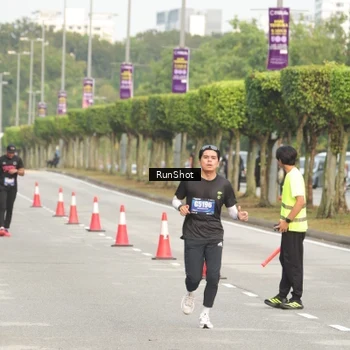 Runner Photo 5615128