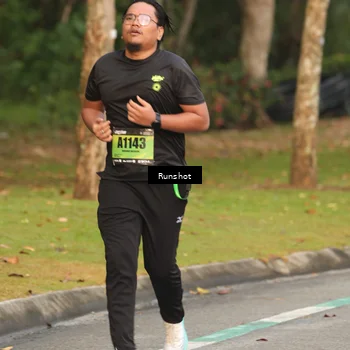 Runner Photo 5615200
