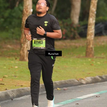 Runner Photo 5615202
